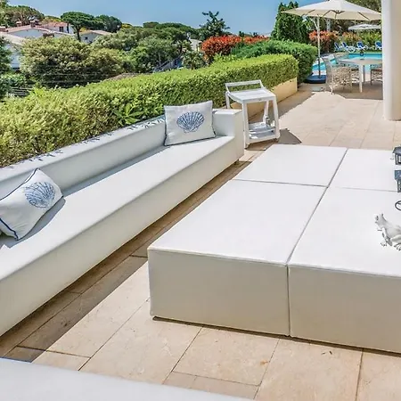 Villa Large 10 Guests *